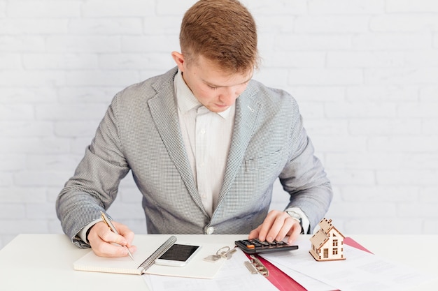 The Role Of A Mortgage Broker
